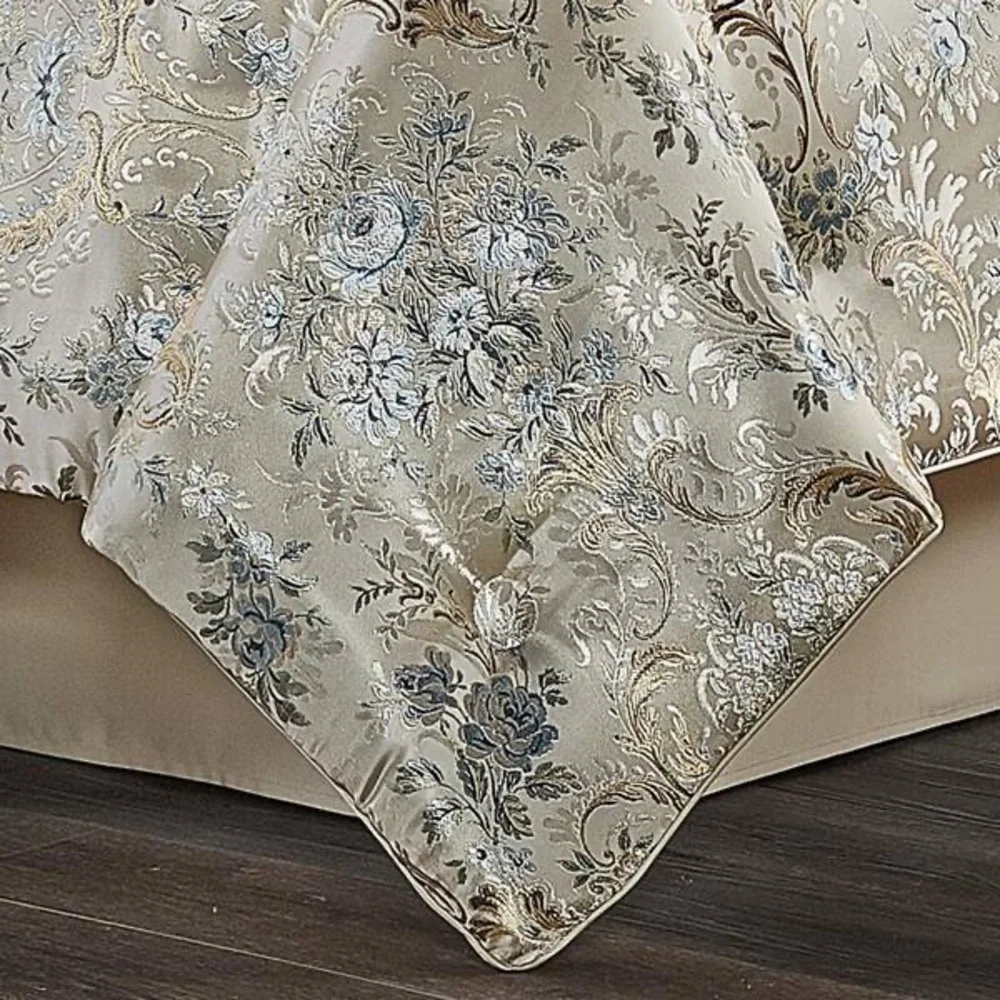 J QUEEN NEW YORK INC Jillian Polyester Queen 4Pc. Comforter Set NEW